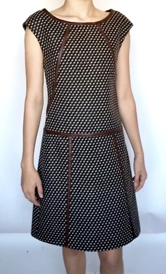 Vestido Prada Tweed Lana y Angora Nuevo con Etiquetas Talla Italiana 38 EE. UU. 2 Precio $699 Foto 1 de 4