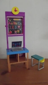 Barbie 2017 Careers Teacher School Flip Board and Accessories - Picture 1 of 11