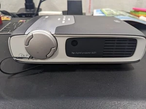 HP Digital Projector sb21 - Picture 1 of 3