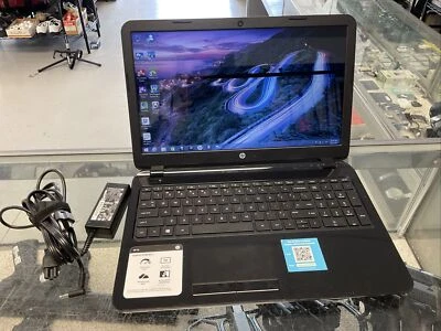 HP 15-G170NR AMD E1-6010 APU 1.35GHz 4GB 500GB, WINDOWS 8 SCREEN DAMAGE - Image 1 of 4