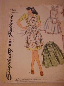 1943 Simplicity Lady's Heart Bib Apron 4825 - Picture 1 of 6
