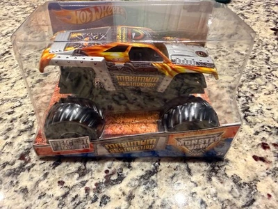 2010 风火轮 Monster Jam 最大销毁 1: 24 卡车 — 第 1/4 张图片