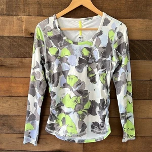 Title Nine Women's Performance Shirt in Floral Print - Picture 1 of 7