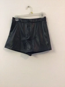 Shein girls leather look elastic waist black button shorts size 14y inseam 2” - Picture 1 of 3