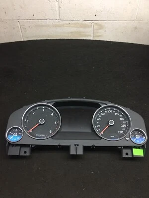 大众大众途锐 2011 - 2014 年仪表组速度计仪表板仪表 — 第 1/4 张图片