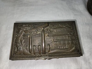 Caja de baratijas con bisagras MCM de colección con Dragon Lanscapes hecha en Japón - Imagen 1 de 11