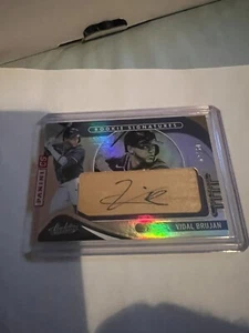 2022 Panini Absolute Rookie Signatures #106 Vidal Brujan Bat AUTO /50 TB Rays - Picture 1 of 3