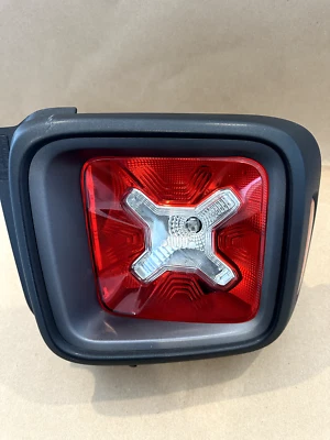 Luz trasera halógena izquierda derecha lado del conductor Jeep Renegade 2015-2020 OEM Foto 1 de 4