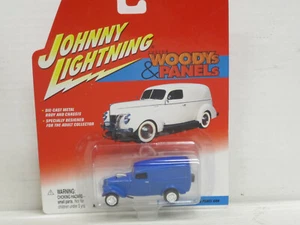 Willys Panel Van 1933 blau, OVP, Johnny Lightning Woodys & Panels, 1:64 - Bild 1 von 4