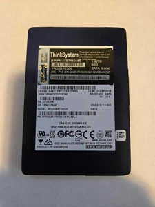 Disque SSD serveur SATA 6G SFF 2,5" 1,92 To Lenovo ThinkSystem (4XB7A10155) - Photo 1/2