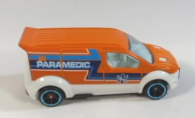 Ambulancia paramédico Ford Transit Connect 1/64 naranja fundido a presión Foto 1 de 4
