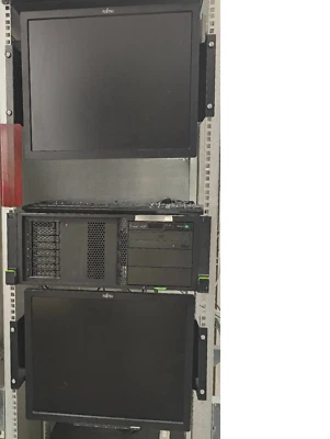 Monitor für KVM Rack 19 Zoll Serverschrank Fujitsu E19-7 LED - Bild 1 von 4