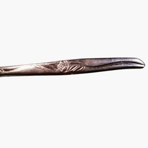 Flatware Knife Single Rose Flower 9 Inch Stainless Steel Replacement - Picture 1 of 7