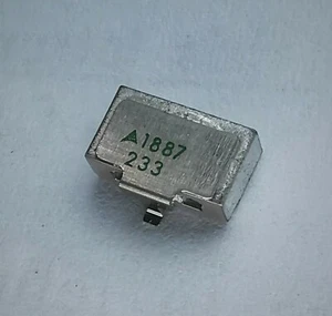 Bandpass Filter 1880MHz Epcos  B69813-N1887-G860 (x20) Ceramic Resonator 3-pole - Picture 1 of 2