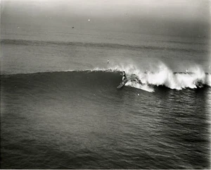 1940 Bob Johnson Photo of J Bailey Surfing #1 Photo, Print by Leroy Grannis - Bild 1 von 4
