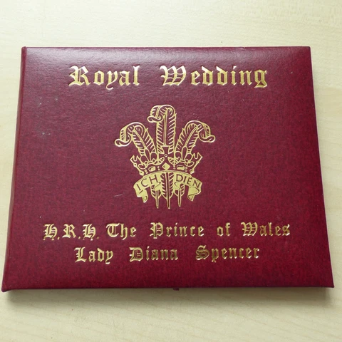 1981 Charles Diana Royal Wedding Commemorative 23 Carat Yellow Gold £8 Stamp Cover