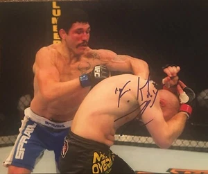 Tom Lawlor Signed 8x10 UFC Photo - Bild 1 von 3
