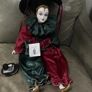 Vintage Victoria Porcelain Doll Collection The Spirt Of Romance 1983 Rare/Music - Picture 1 of 12