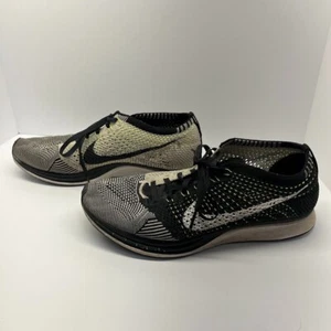 Nike Flyknit Racer Negro Blanco Volt Road Racing Zapatos 526628-011 Para hombres talla 10 - Imagen 1 de 10