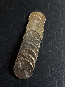 2000 P/D Mixed  1/4 Quarter Roll (10) Coins Massachusetts - Picture 1 of 2