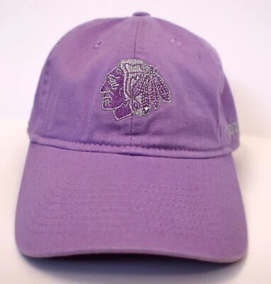 Gorra Blackhawks púrpura para mujer Reebok Foto 1 de 4