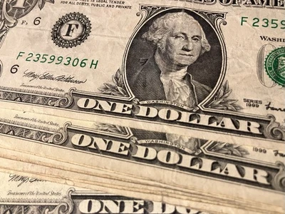 $1 1999 - Image 1 of 2