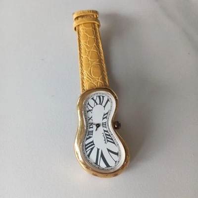 Reloj Salvador Dalí Derretido Suave Amarillo Usado Sin Cargador - Imagen 1 de 4