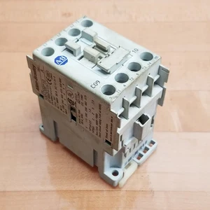 Contactor Allen Bradley 100-C09J10 Serie A, Bobina 24V, 3 Polos, 1 NO - USADO - Imagen 1 de 10