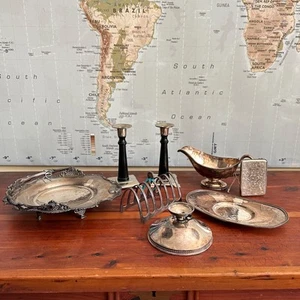 VINTAGE MIXED LOT SILVER PLATED - SERVING DISH, CANDLESTICKS, GRAVY BOAT & MORE! - Bild 1 von 14