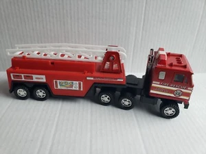 Remolque tractor semirremolque de colección 1987 Remco Fire Rescue County Ladder Co 5 - Imagen 1 de 12