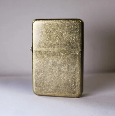 BRAND NEW - Antique Brass finish oil Lighter - UNBRANDED ZIPPO LIGHTERS star