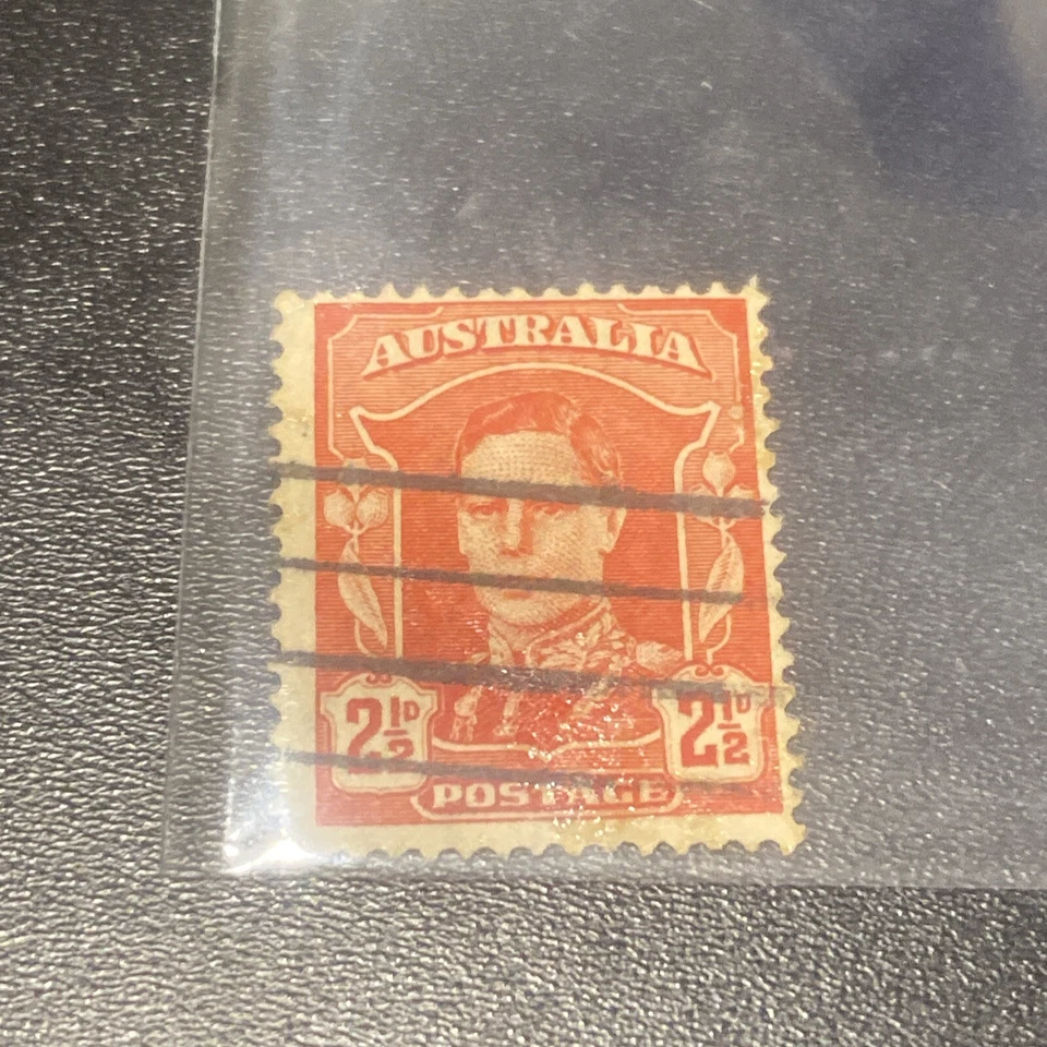 Australia Pre Decimal Stamp, 2d red King George VI KG6, Rare Mint - Image 1 of 2