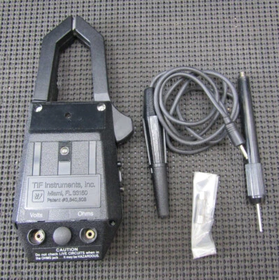 TIF INSTRUMENTS TIF1000 ABRAZADERA V OHM AMPERÍMETRO 0-1000 AMPERIOS CON ESTUCHE Foto 1 de 3
