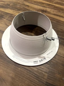 Halo 6" White Recessed Lighting Tapered Baffle w/ White Trim Ring 6100WB - Picture 1 of 1