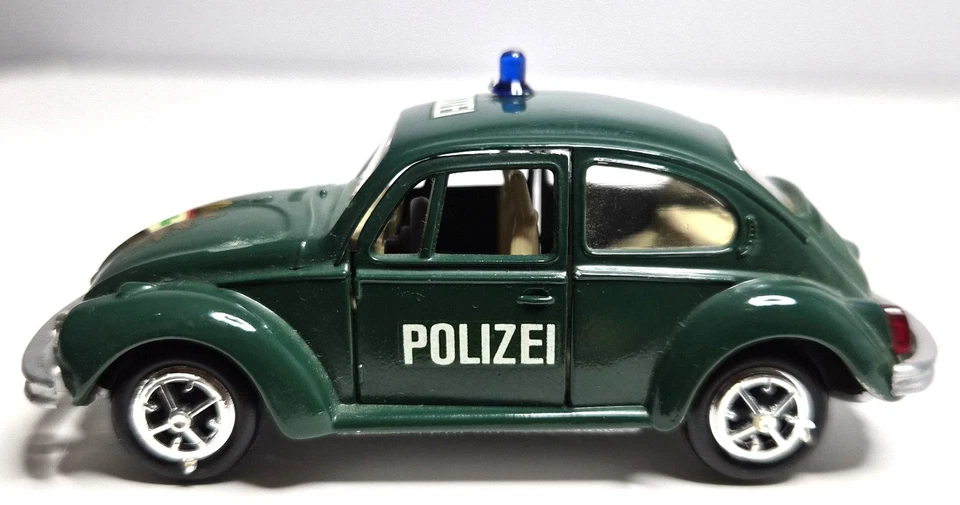 Coche de policía Gama VW Volkswagen Beetle #1302 escala 1:43 Foto 1 de 4