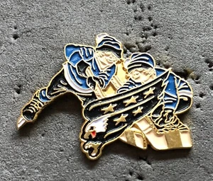 Washington Capitals Kids One on One NHL Hockey Pin - Imagen 1 de 1