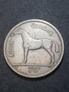 1962 Ireland Half Crown Coin with Horse #143aa7 - Picture 1 of 2