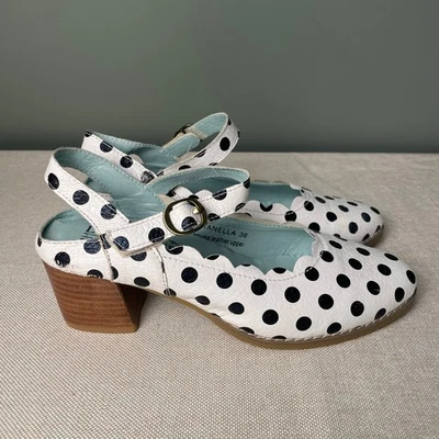 L artiste Spring Step Dotanella black and white polka dot block heel.Sz 5.5-6. - Image 1 of 4