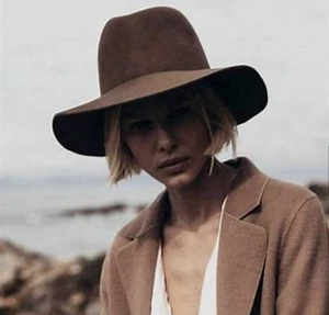 Janessa Leone Hayden Hat Size Small - Never Worn - Picture 1 of 5