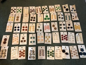 NOS Vintage 50 Card Lot la petite Buttons Blue Red Pink Peach Tan Green Lot#14 - Picture 1 of 7