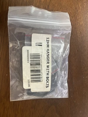 Percha Yeti 12mm con pernos Foto 1 de 2