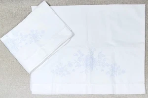 Par de FUNDAS DE ALMOHADA ESTAMPADAS Diseño Floral para Bordar NUEVAS sin Paquete. 21"x33" - Imagen 1 de 3