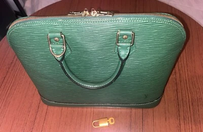 Bolso de Mano LOUIS VUITTON LV M52144 Epi Cuero Verde Alma Borneo AR0927 Cerradura Foto 1 de 4