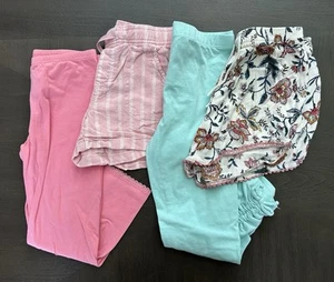 Old Navy bundle of 4 capris and shorts size 10/12 - Picture 1 of 9