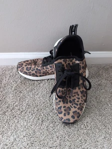 Women's Three In Brown Cheetah Print Tennis Shoe Sz. 8.5 - Picture 1 of 6