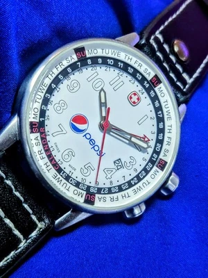 Wenger Commando Rare 7473x GMT Calendar Pepsi Swiss Made Men's Watch 42mm - Image 1 of 4