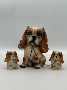 Vintage Ceramic Spaniel Dogs Mom & 2 Puppies On Chain Japan Marked Holmar - Picture 1 of 5