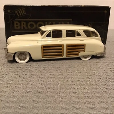 Brooklin Models BRK.43 1948 Packard Station Sedán, Woody escala 1/43 Foto 1 de 4