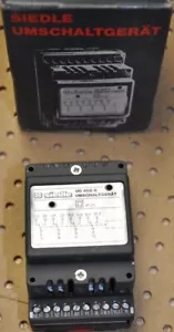 Siedle Umschaltgerät UG 402-0 NEU,OVP UG402 Umschalt-Gerät Sprechanlage - Bild 1 von 1