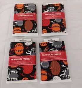 Lot Of 4 Seasonal Fabric 1 Yard Precut Fall Pumpkins 36 X 44 Cotton - Picture 1 of 4